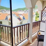Apartamento Dom-el Real 3 -
