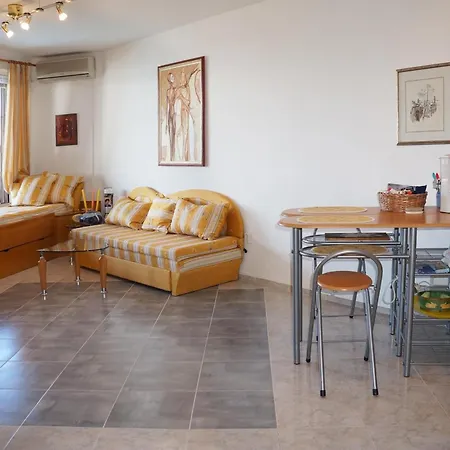 Apartment Dom-el Real 3 - *