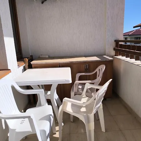 Dom-el Real 3 - Apartment *