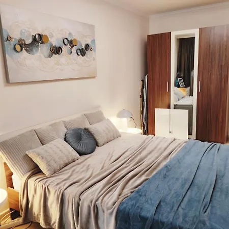 Dom-el Real 3 - Apartment